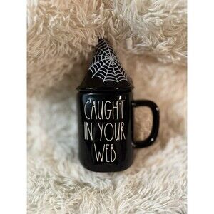 Rae Dunn Halloween 2022 CAUGHT IN YOUR WEB *NEW* Mug w/ Gnome Topper